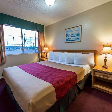 Econo Lodge Anaheim North Buitenkant foto