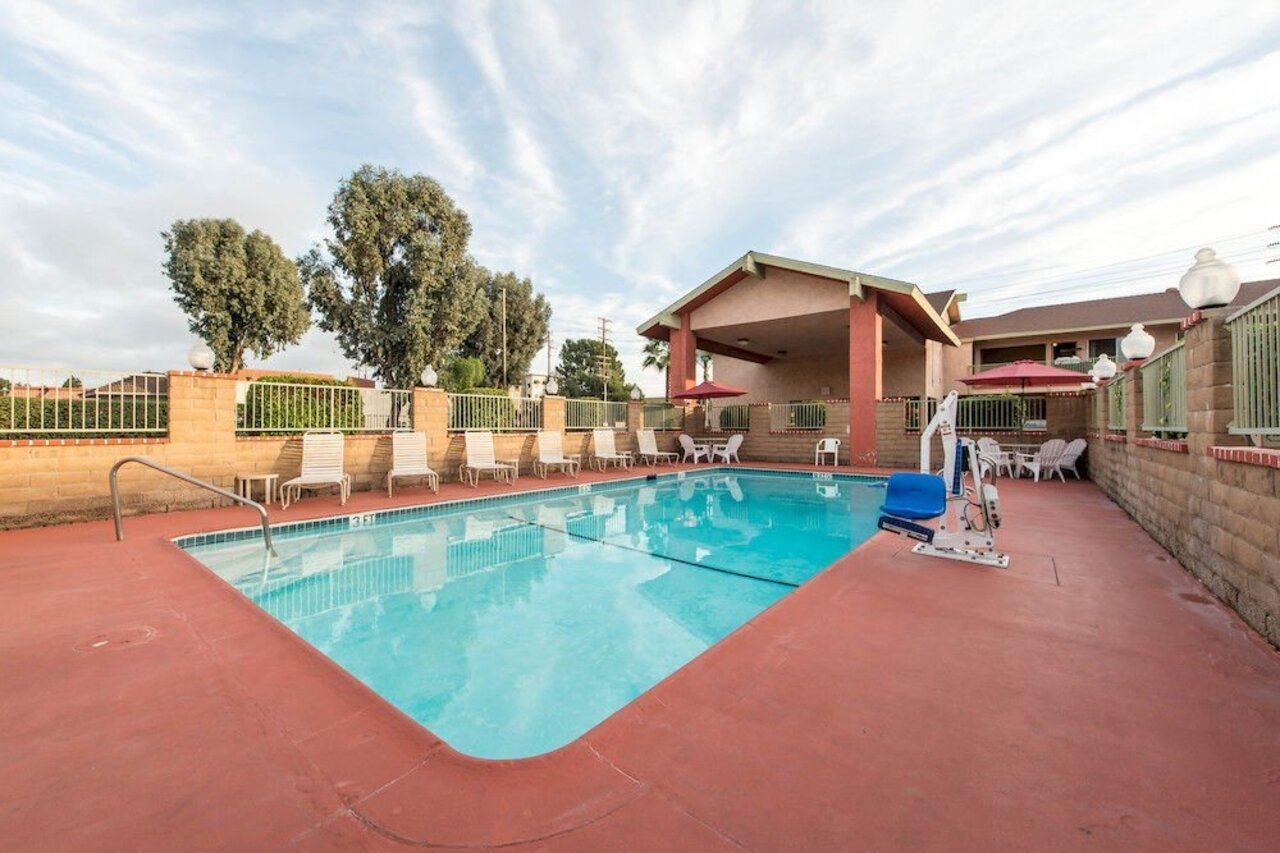 Econo Lodge Anaheim North Buitenkant foto