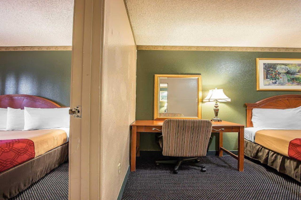 Econo Lodge Anaheim North Buitenkant foto