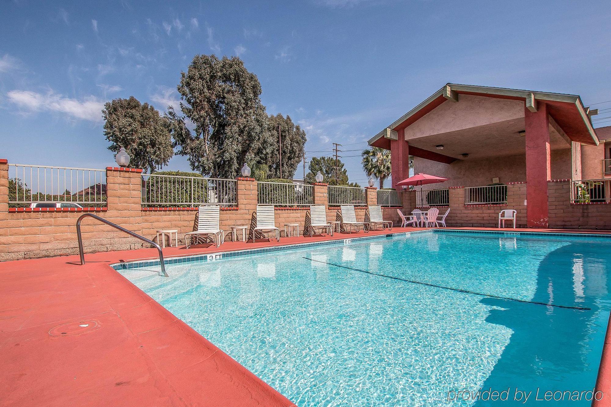Econo Lodge Anaheim North Buitenkant foto