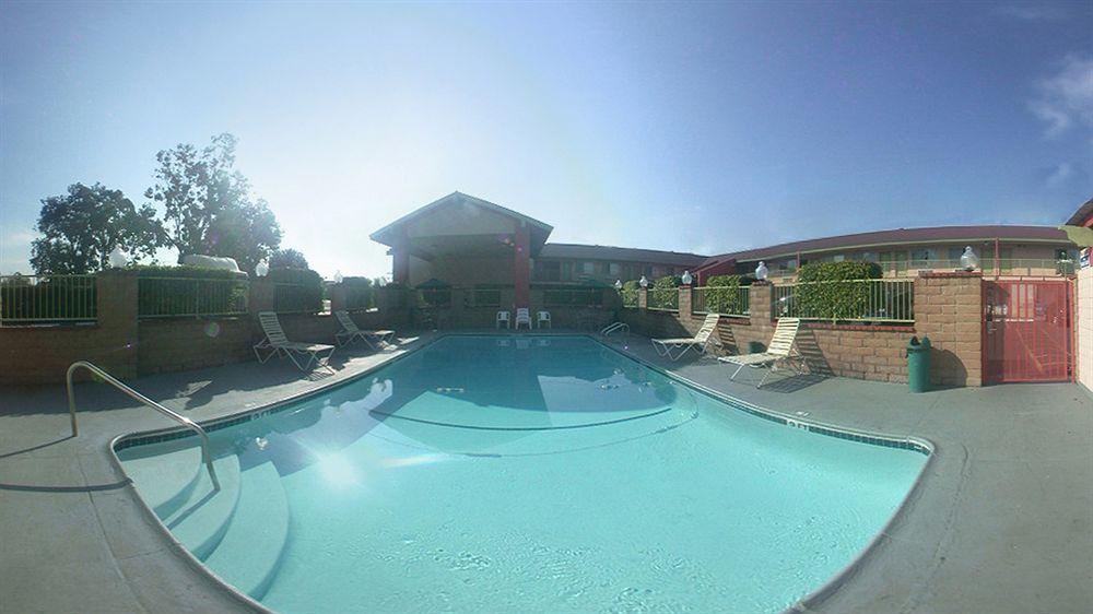 Econo Lodge Anaheim North Buitenkant foto
