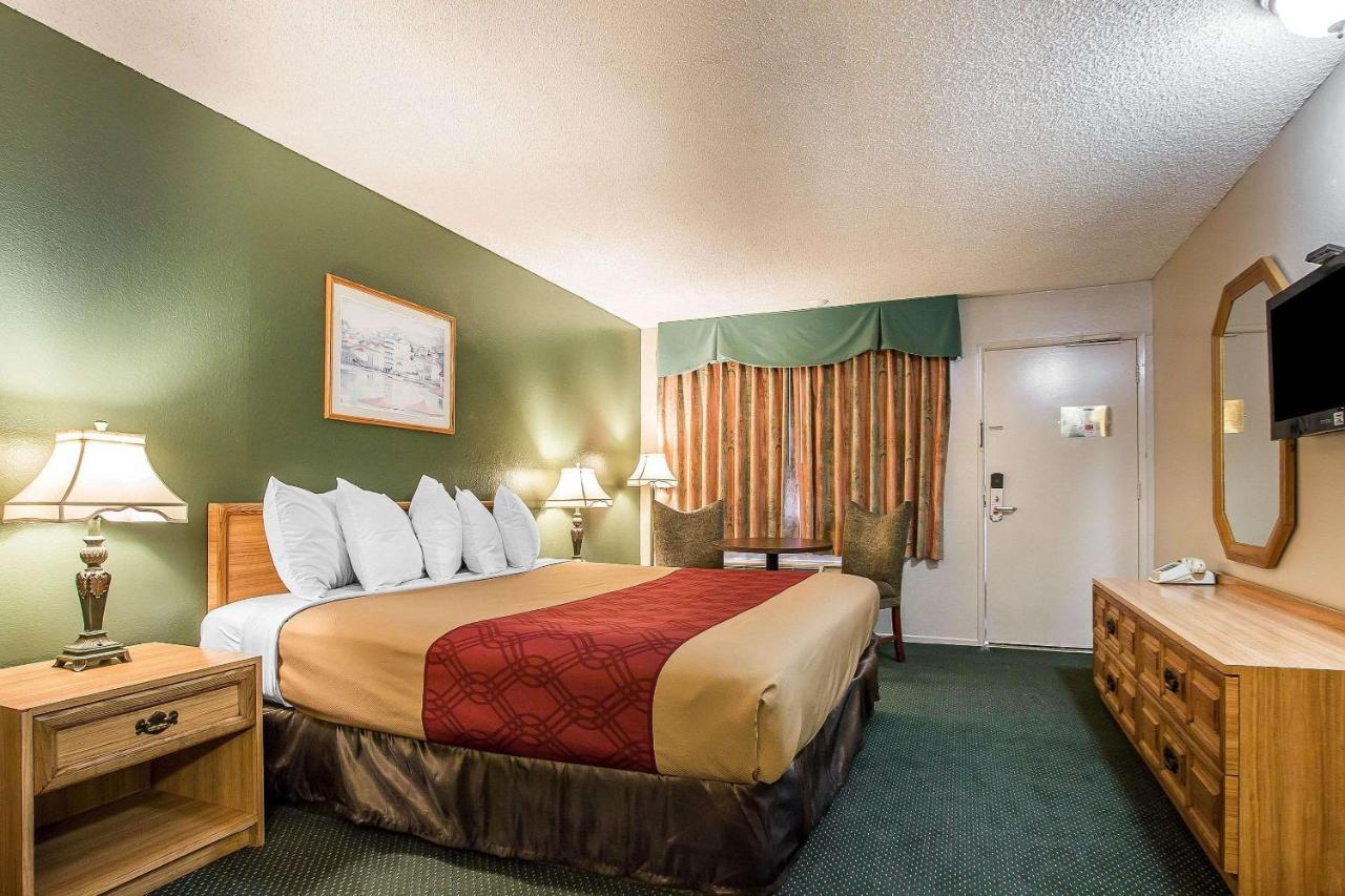 Econo Lodge Anaheim North Buitenkant foto